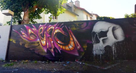 deft-tete-de-mort-graffiti