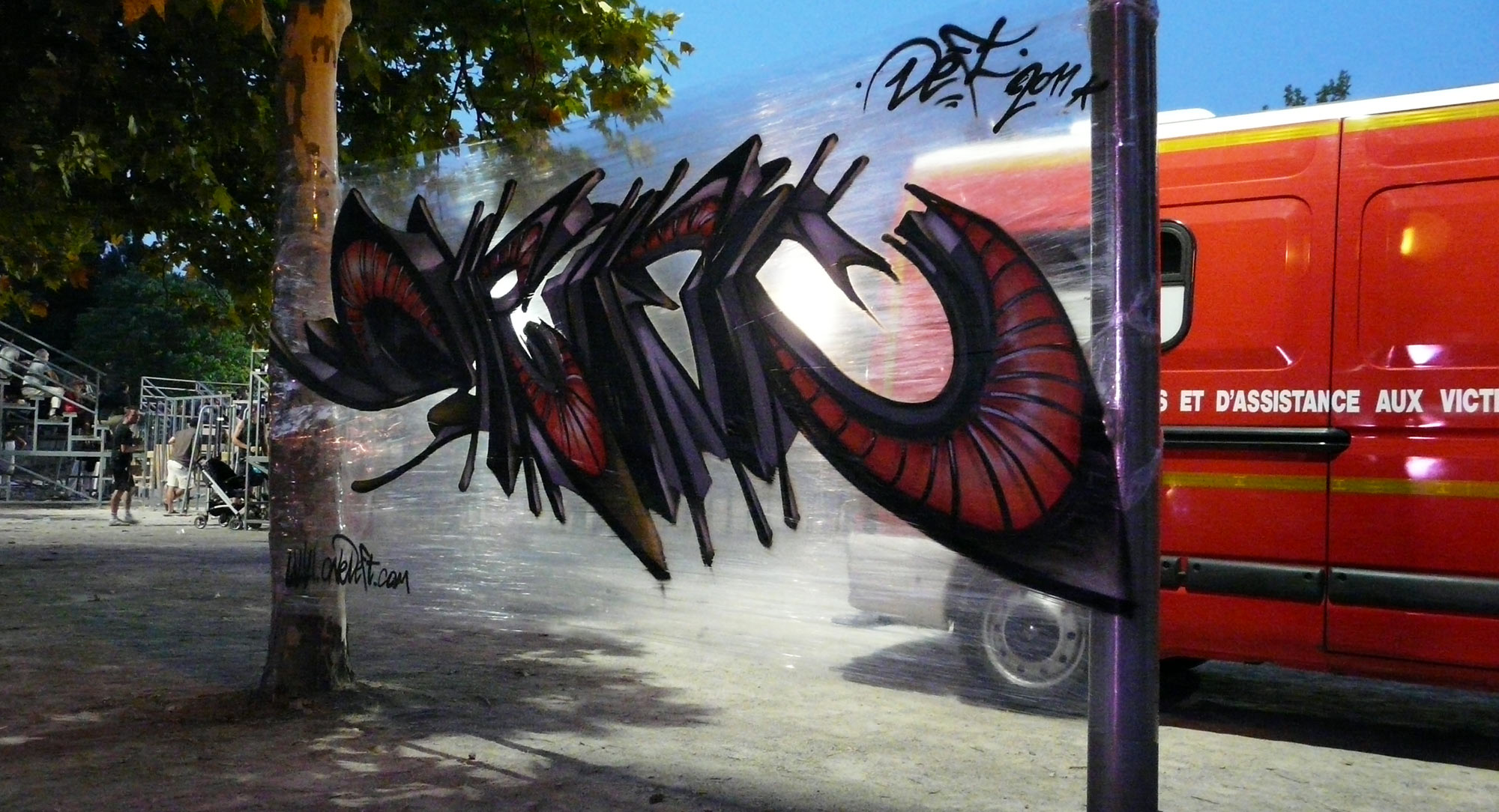 saturargues-graffiti-street-art-deft