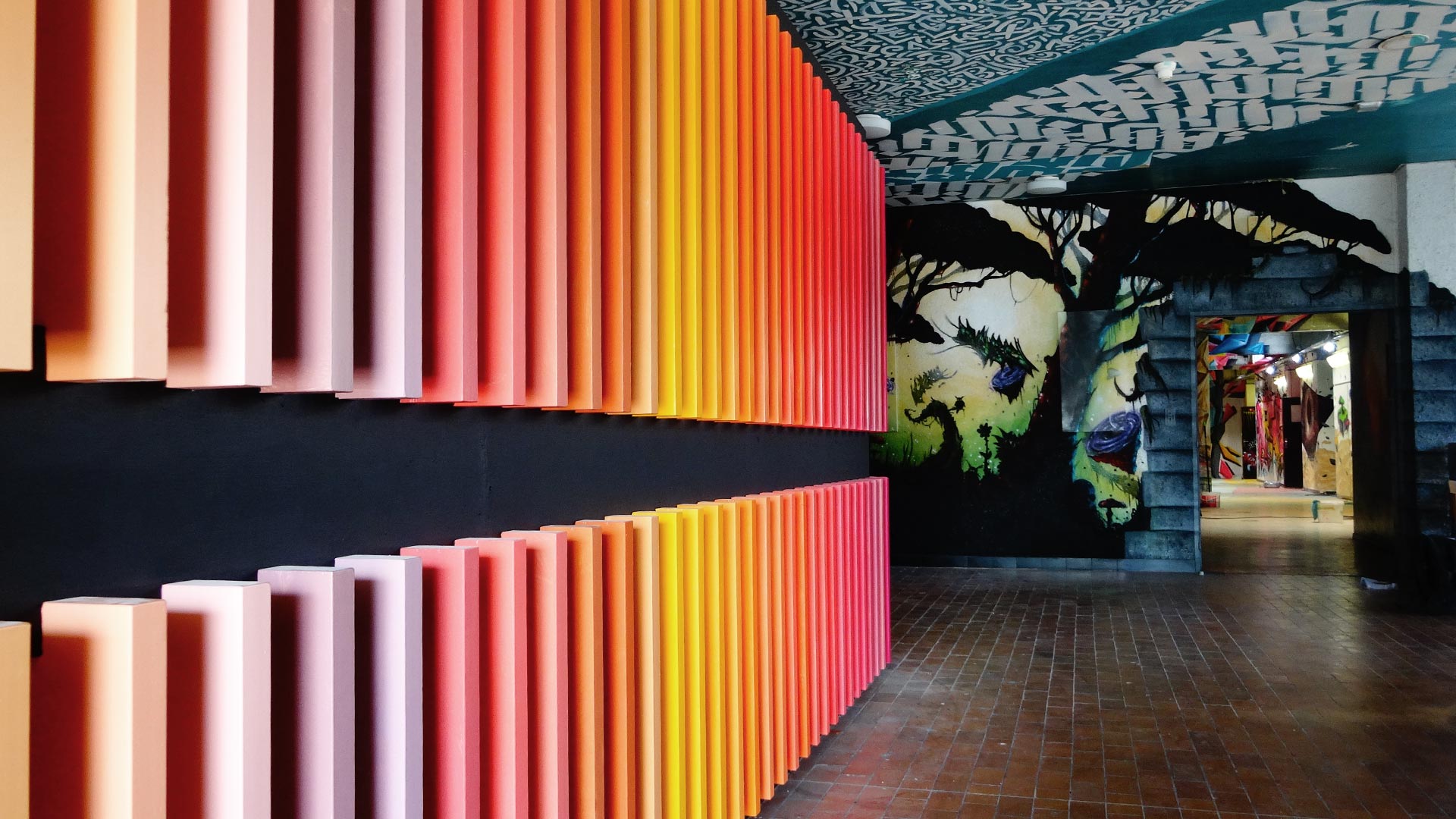 street-art-city-graffiti-lurcy-levis-deft-fresque-art